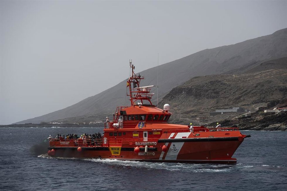 Salvamento Marítimo durante una intervención de rescate.