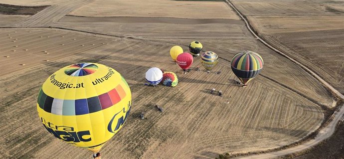 Globos participantes en la XXI edición del Open de Valladolid de Aerostación.