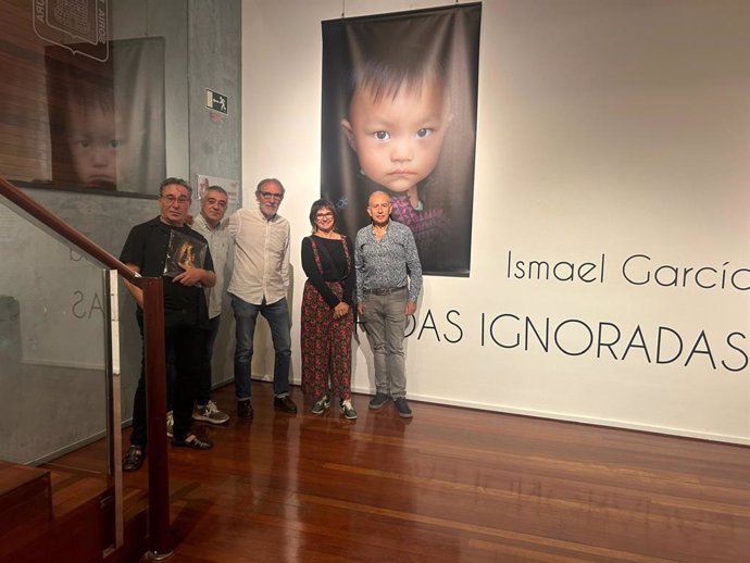 Inauguración de la muestra fotográfica 'Miradas Ignoradas, de Ismael García Coca