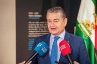 Sanz urge a Espadas y los diputados del PSOE-A a "rebelarse" en el Congreso ante la "metedura de pata" del pacto con ERC