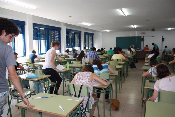 Alumnos en una aula, en una imagen de archivo.