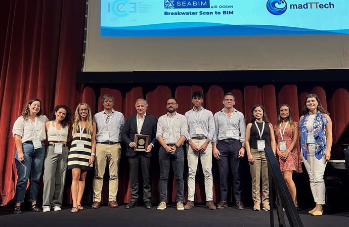 El catedrático de la UC Íñigo Losada recibe el máximo reconocimiento mundial en ingenería de costas