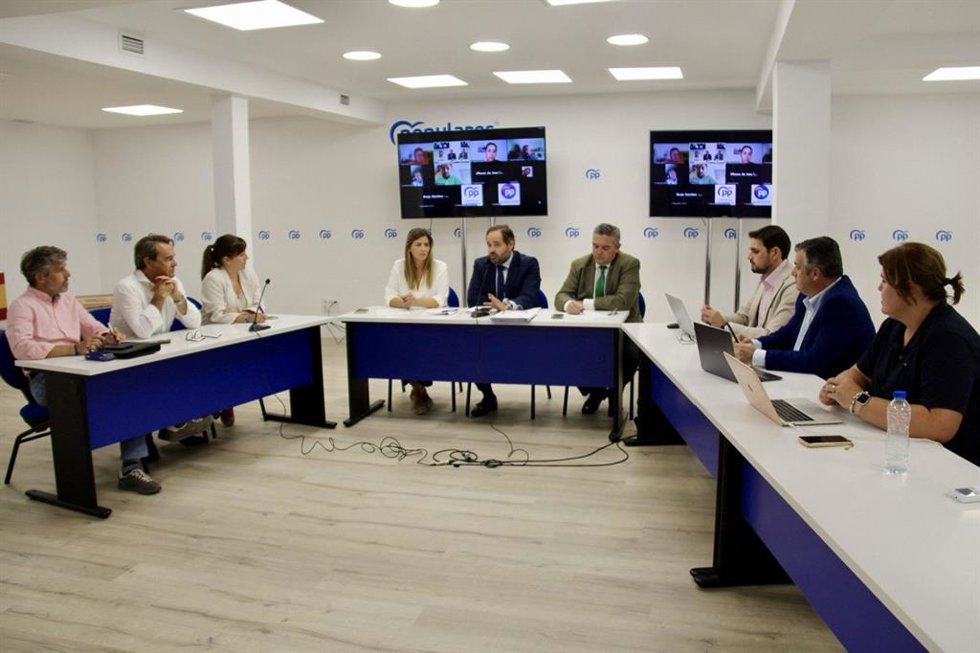 Rueda de prensa del presidente del PP-CLM, Paco Núñez, tras el Comité de Dirección Regional.