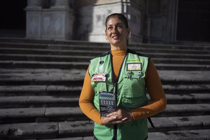 La cantante hispano-cubana, Mirtza Hernández, cuyo nombre artístico es Alondra, también vendedora de la ONCE dará un concierto en Cádiz.