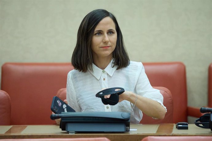 La secretaria de Podemos, Ione Belarra, durante la Diputación Permanente en el Congreso de los Diputados, a 27 de agosto de 2024, en Madrid (España). 