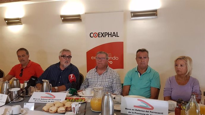 Coexphal y la Mesa del Tren de Almería presentan unas jornadas sobre transporte.