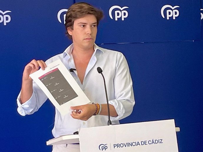 El diputado del PP Miguel Ángel Sastre en rueda de presa.