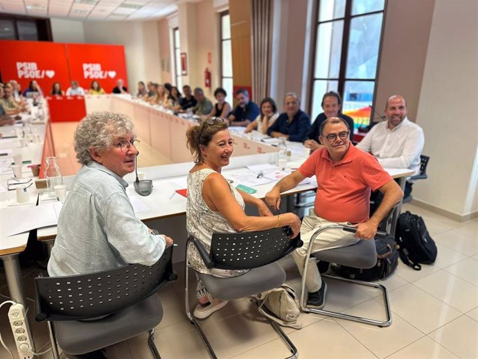 La secretaria general del PSIB, Francina Armengol, en la Comisión Ejecutiva reunida este lunes en Palma.