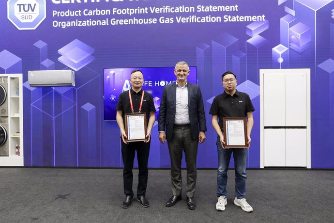 CHiQ Awarded TÜV Carbon Verification Statement for Its Products, Showcasing New Trends in Eco-Friendly Living.