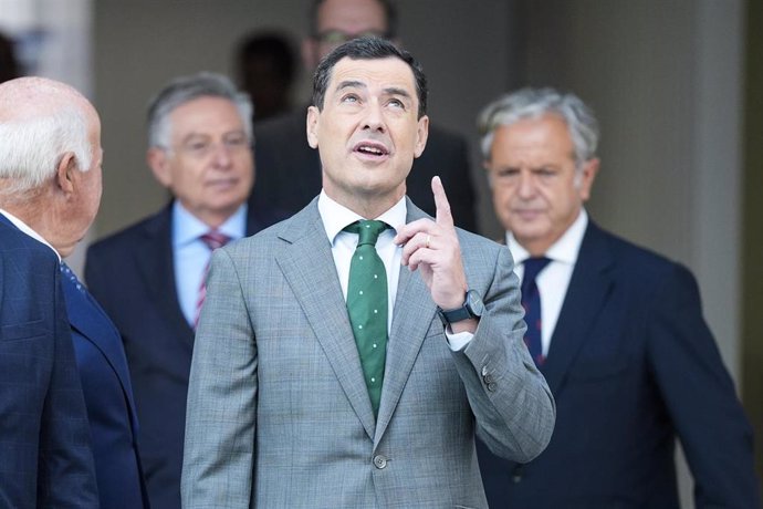 El presidente de la Junta de Andalucía, Juanma Moreno, durante la inauguración la nueva sede judicial de Lucena, a 9 de septiembre de 2024 en Córdoba (Andalucía, España). 