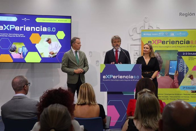 Presentación del encuentro tecnológico para personas mayores 'eXPeriencia6.0'