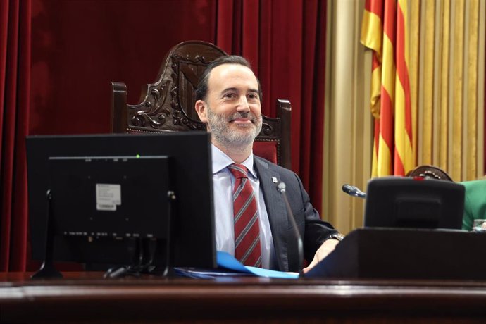 Archivo - El presidente de la Cámara de baleares, Gabriel Le Senne, durante un pleno del Parlament.