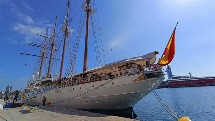 Imagen del buque-escuela Juan Sebastián de Elcano