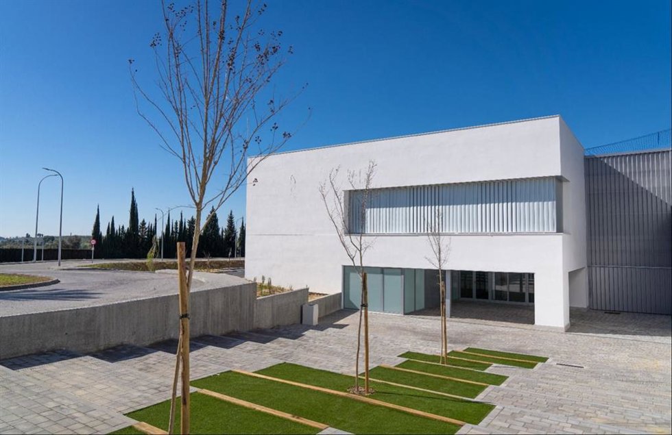 Archivo - Nuevo edificio de la Universidad Fernando III de CEU en Sevilla.