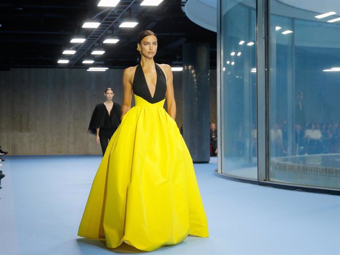 Carolina Herrera presenta su nueva coleccion en la Semana de la Moda de Nueva York. Sofisticacion en estado puro