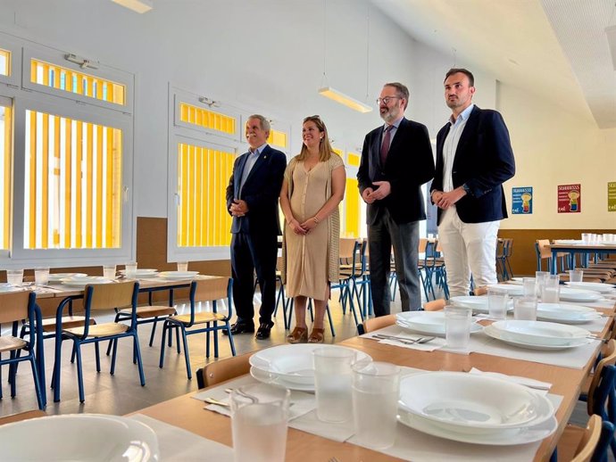 Visitado a la localidad de Villanueva de Córdoba para inaugurar el comedor escolar del CEIP Virgen de Luna.