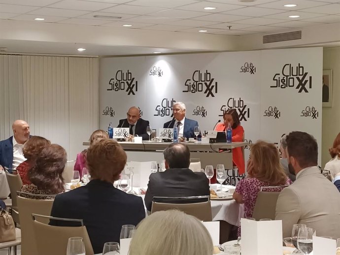 El presidente y consejero delegado de Prisa Media, Carlos Núñez, protagoniza en almuerzo orginizado por Club Siglo XXI, en Madrid