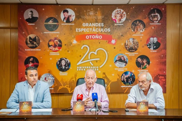 Presentación de la programación cultural de otoño de 2024 en el Teatro Auditorio de Roquetas de Mar (Almería).