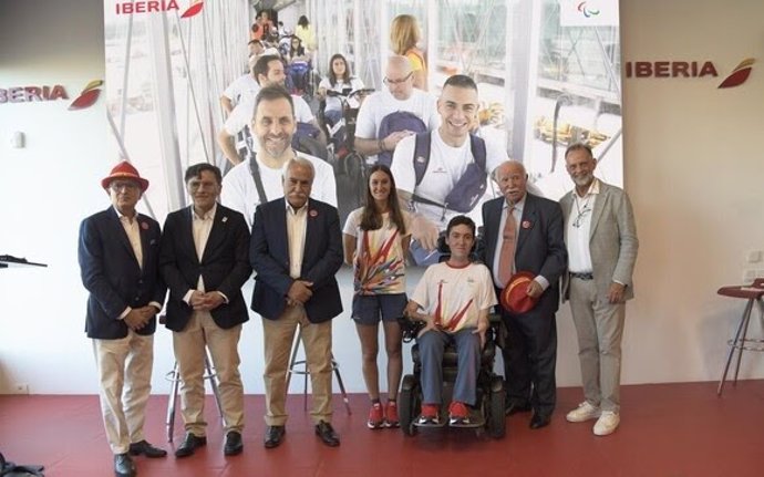 Iberia anunció que continuará apoyando a los deportistas paralímpicos en el próximo ciclo de Los Ángeles 2028 en la recepción tras regresar de París.