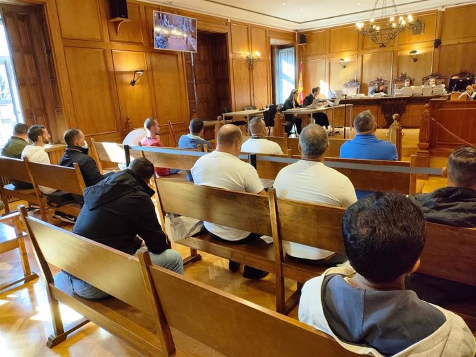 La Audiencia retoma en Pontevedra el juicio contra Santórum y otros 27 acusados por el alijo de 3,8 toneladas de cocaína del MV Karar, tras el 'parón' veraniego.