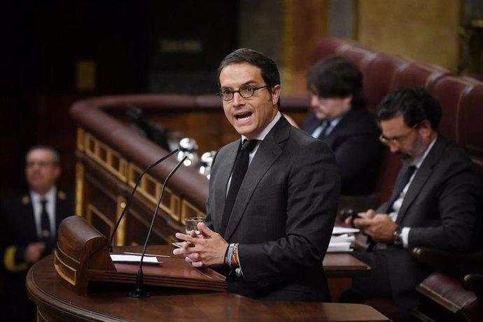 El diputado de Vox José María Figaredo durante una sesión plenaria, en el Congreso de los Diputados, a 10 de septiembre de 2024, en Madrid (España). 