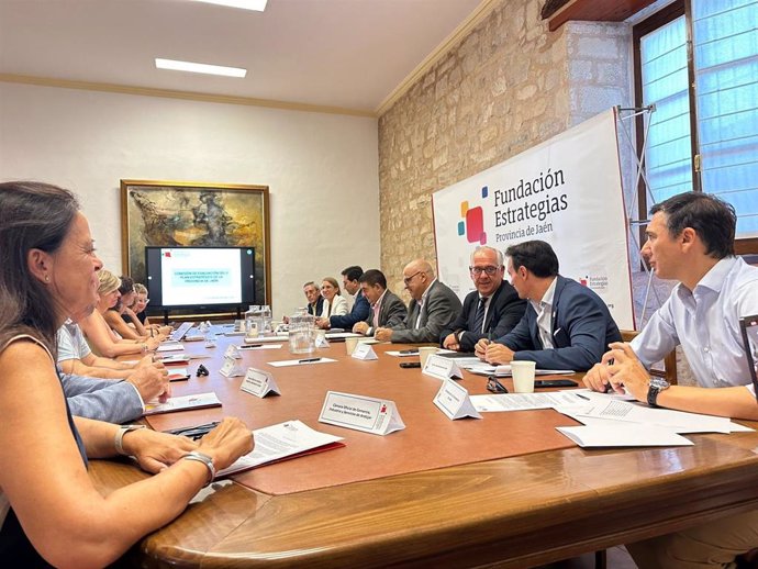 Reunión de la Comisión de Evaluación del II Plan Estratégico de la provincia de Jaén.