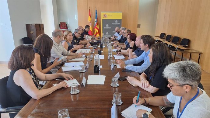 Reunió de Bernabé amb associacions de comerciants i veïns