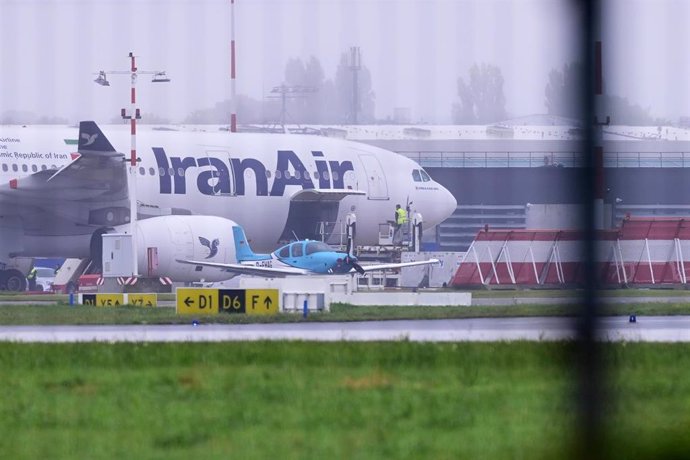 Archivo - Un avión de Iran Air en Hamburgo, Alemania