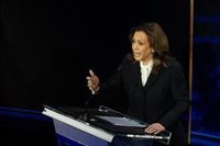 Harris asegura que Trump acabaría la guerra en Ucrania "en 24 horas" porque les "abandonaría"