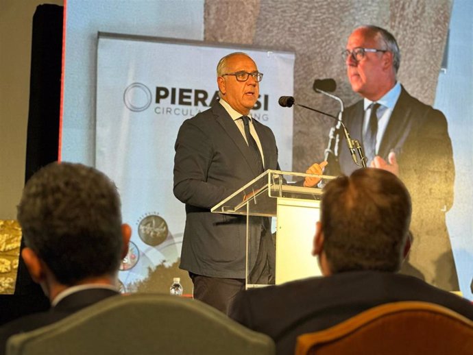 Jesús Estrella interviene en la inauguración de las II Jornadas Pieralisi.