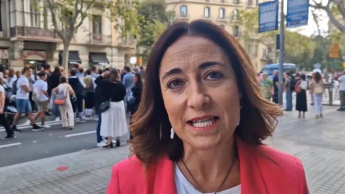 La senadora de EH Bildu, Idurre Bideguren, tras participar en la ofrenda floral a Rafael Casanova por la Diada, en Barcelona (Catalunya)