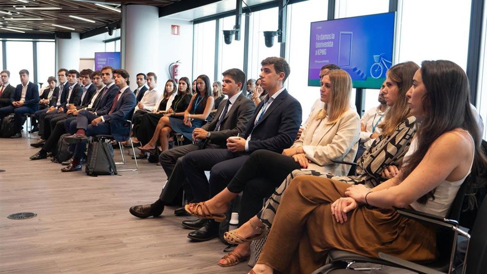 Sesión de bienvenida a los nuevos profesionales de KPMG