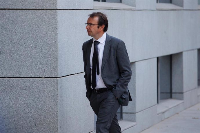 El ex secretario general de Puertos del Estado, Álvaro Sánchez Manzanares, a su llegada para declarar como imputado en el ‘caso Koldo’, en la Audiencia Nacional