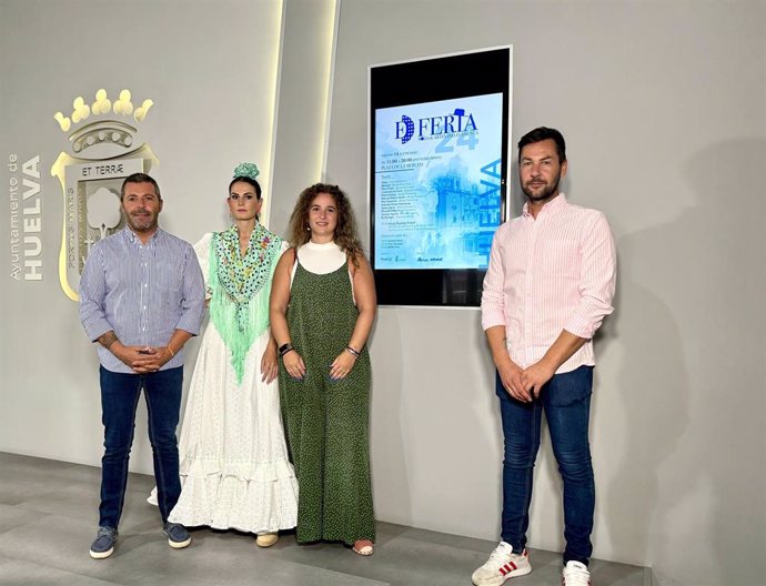 Presentación en el Ayuntamiento de la muestra de moda y artesanía flamenca, 'De Feria'.