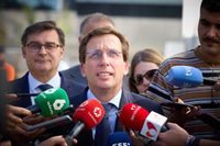 Almeida comparte con Ayuso su preocupación por las drogas y asegura que es un fenómeno que se debe abordar