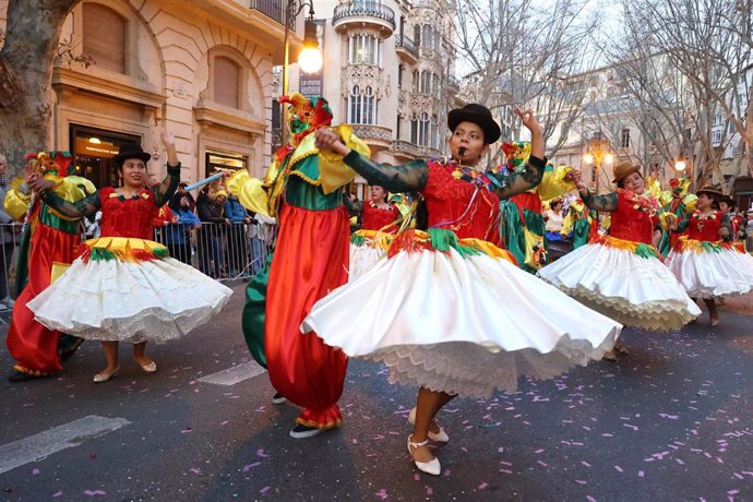 Archivo - Una comparsa durante la celebración de Sa Rueta y Sa Rua 2023.