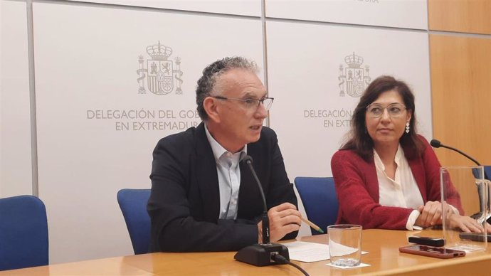 El delegado del Gobierno, José Luis Quintana, en rueda de prensa en Mérida