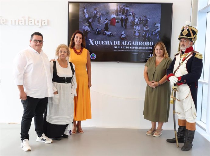 La vicepresidenta de Ciudadanía y Equilibrio Territorial de la Diputación de Málaga, Antonia Ledesma, y la alcaldesa de Algarrobo, Natacha Rivas, han presentado este evento, declarado Fiesta de Singularidad Turística Provincial.