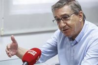 Rovira alega un posible "boicot" en el ascensor roto del Voramar de Alicante y cree que el colegio no planifica bien