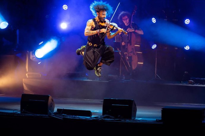 Archivo - Ara Malikian en una de sus funciones.