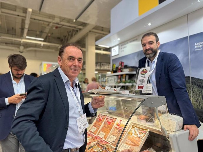 El presidente de la Diputación de Soria, Benito Serrano, en la Feria de Gastronomía de Londres.