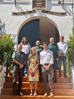 La subdelegada del Gobierno en Huelva, María José Rico, en su visita a Calañas.