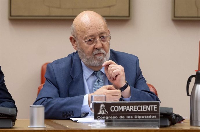 El presidente del Centro de Investigaciones Sociológicas (CIS), José Félix Tezanos, comparece en Comisión Constitucional del Congreso, a 11 de septiembre de 2024, en Madrid (España). 