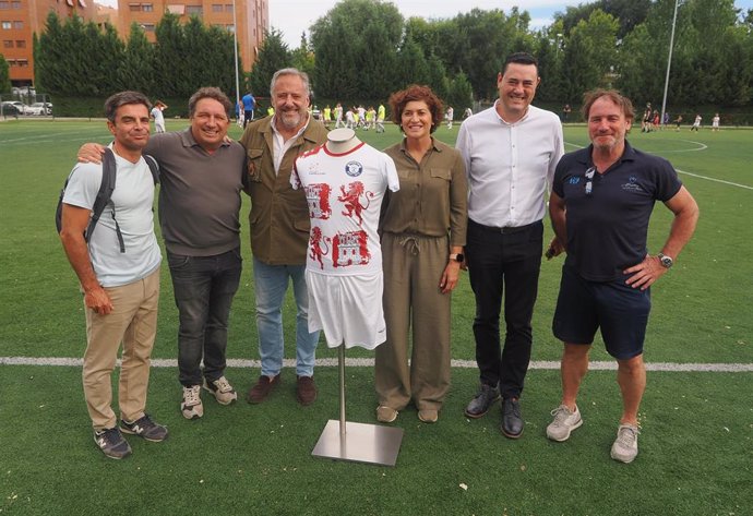 El Presidente De Las Cortes Y De La Fundación De Castilla Y León, Carlos Pollán, En La Presentación De La Escuela 100X100 Deporte