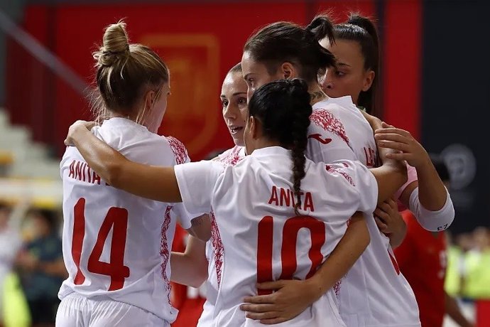 La selección española femenina de fútbol sala cierra la concentración en Las Rozas con otro triunfo ante Marruecos.