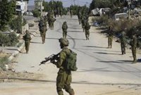 Las fuerzas de Israel matan a un palestino en una operación en un campamento de refugiados en Cisjordania