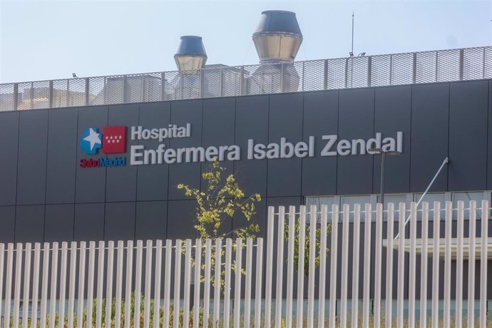 Archivo - Fachada del Hospital de Emergencias Enfermera Isabel Zendal, a 9 de agosto de 2024, en Madrid (España).