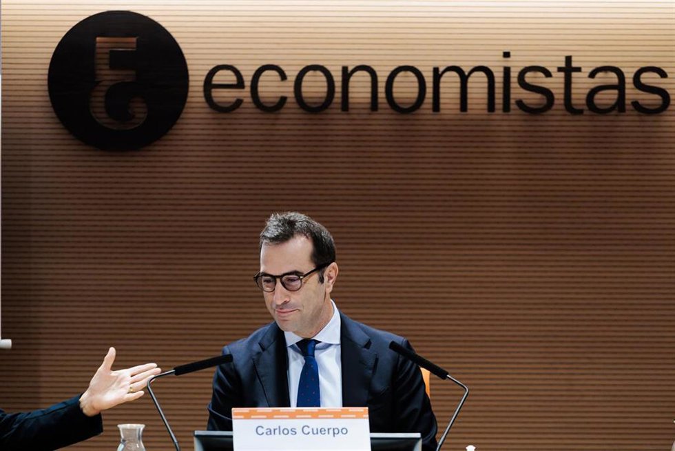 El ministro de Economía, Comercio y Empresa, Carlos Cuerpo, durante una conferencia sobre crecimiento equilibrado y sostenible, en la sede del Consejo General de Economistas, a 12 de septiembre de 2024, en Madrid (España). El encuentro se ha celebrado b
