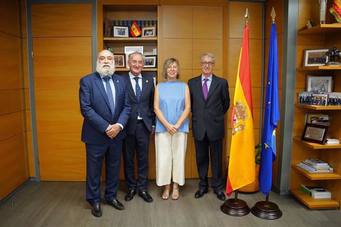 Los Consejos Generales de Medicina y Psicología se unen para solicitar a Sanidad una mayor regulación de las intervenciones psicoterapéuticas y de su publicidad.