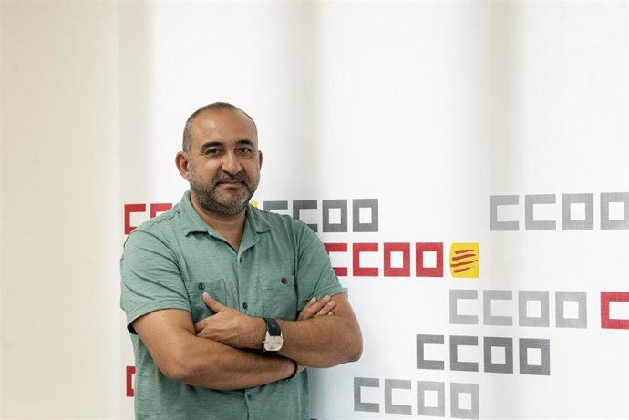 Archivo - El secretario general de CCOO Catalunya, Javier Pacheco, posa para Europa Press, a 12 de agosto de 2024, en Barcelona, Catalunya (España)